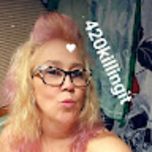 Meet your Posher, Dana